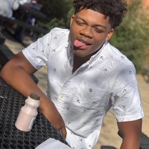 Meet your Posher, Dylan